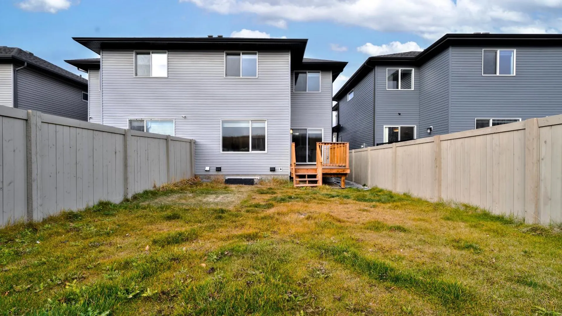 Cozy Full House Villa Edmonton