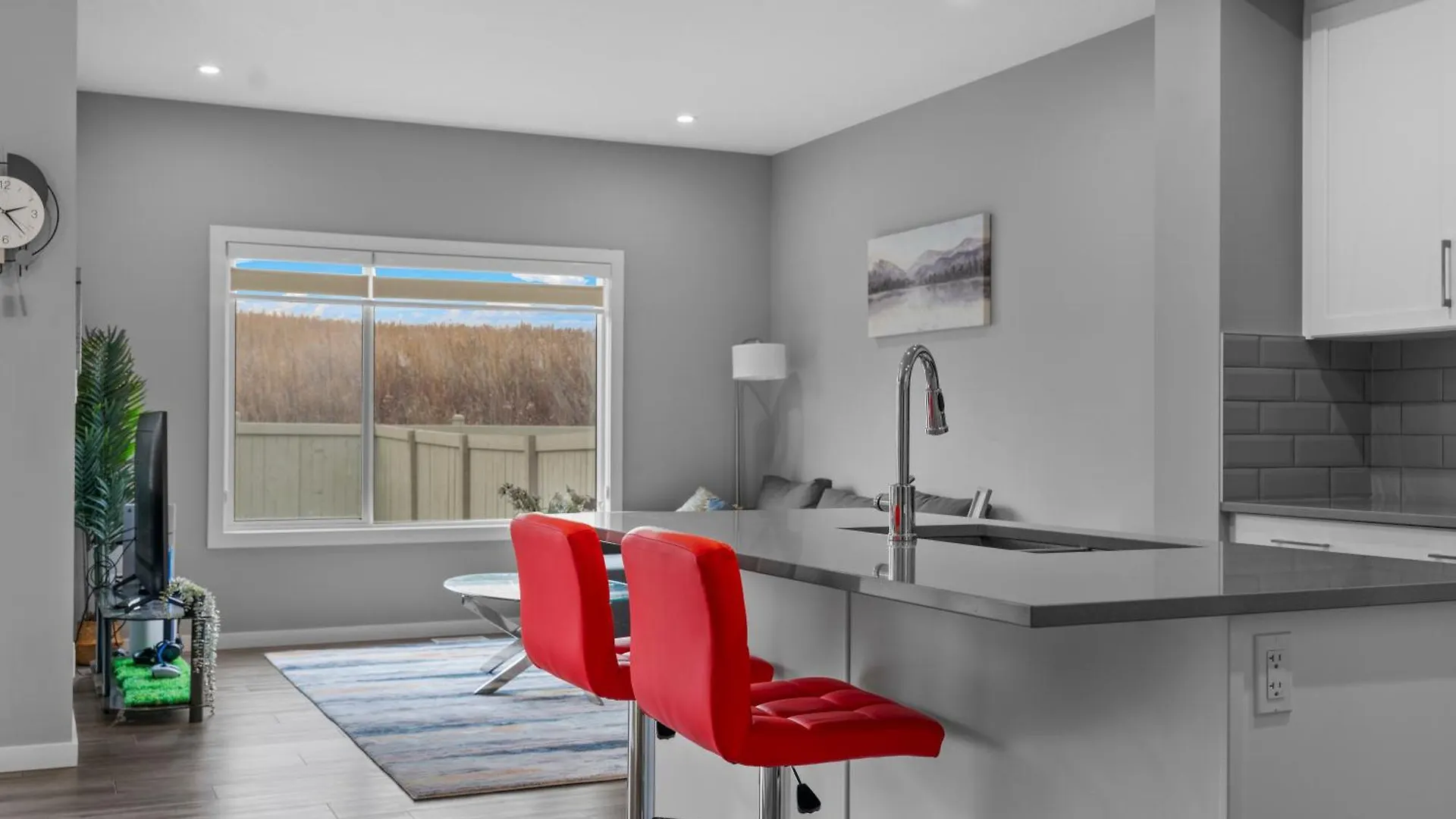 Cozy Full House Villa Edmonton Canada